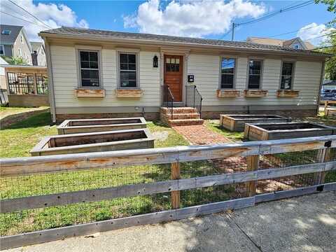 35 Harkness Street, Providence, RI 02909