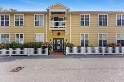 2 School Street, Lincoln, RI 02802