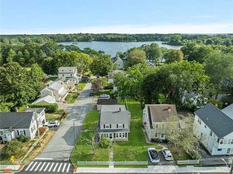 364 Maple Avenue, Barrington, RI 02806