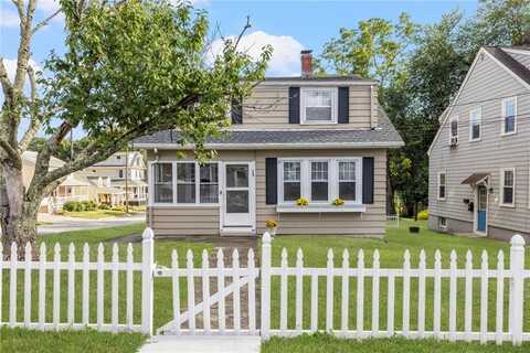 364 Maple Avenue, Barrington, RI 02806