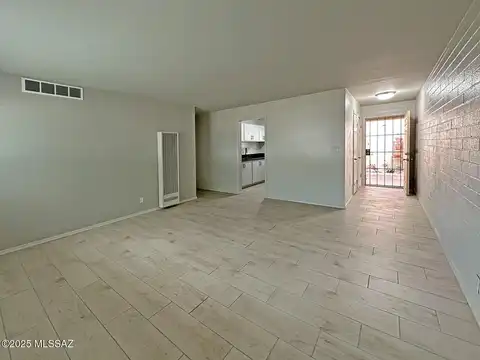 1745 S Jones Boulevard, Tucson, AZ 85713