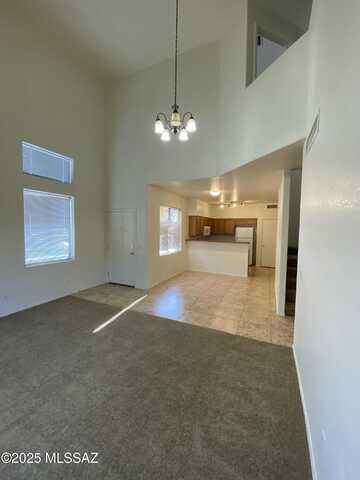 1250 E Weimer Ci Circle E, Tucson, AZ 85719