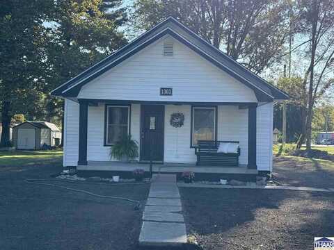 1303 N Main Street, Sullivan, IN 47882