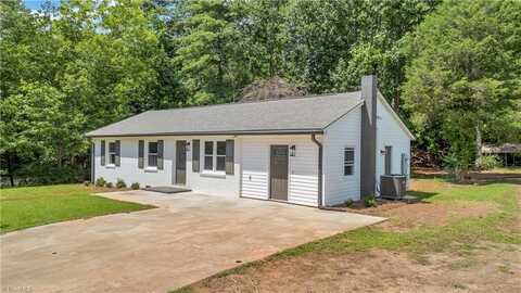 284 Rollingwood Drive, Hays, NC 28635