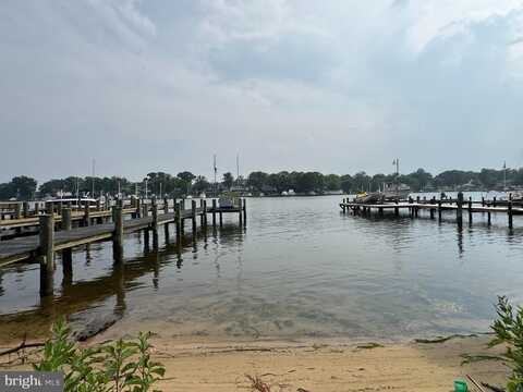 372 RIVERSIDE DRIVE, PASADENA, MD 21122
