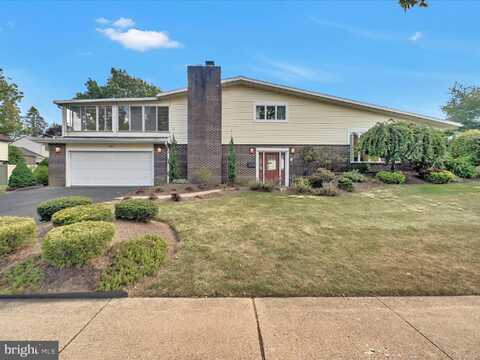 301 WARWICK DRIVE, WYOMISSING, PA 19610