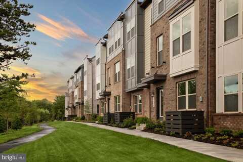 2166 GLACIER ROAD, HERNDON, VA 20170