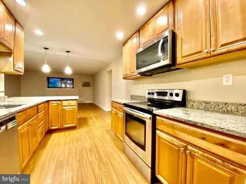 400 GLENDALE ROAD, HAVERTOWN, PA 19083