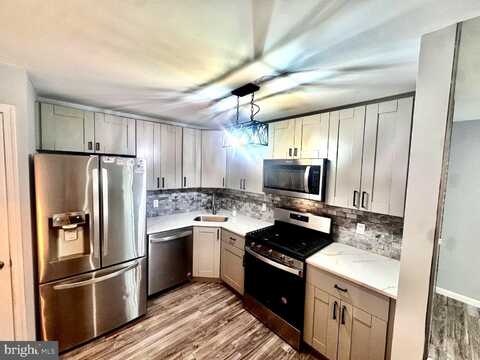 24 NAVAJO COURT, ABSECON, NJ 08205