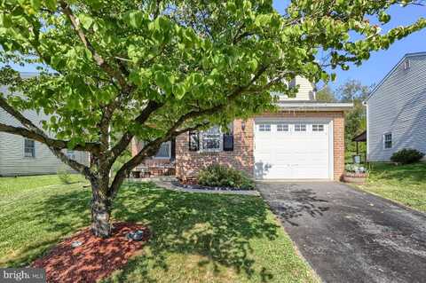 214 LINDA TERRACE, EPHRATA, PA 17522