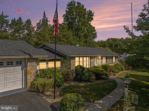4121 BARBERRY DRIVE, LAFAYETTE HILL, PA 19444