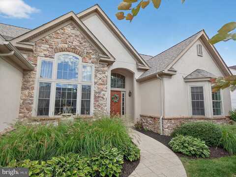 667 GOLDEN EAGLE WAY, LANCASTER, PA 17601