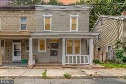 144 N EAST STREET, CARLISLE, PA 17013