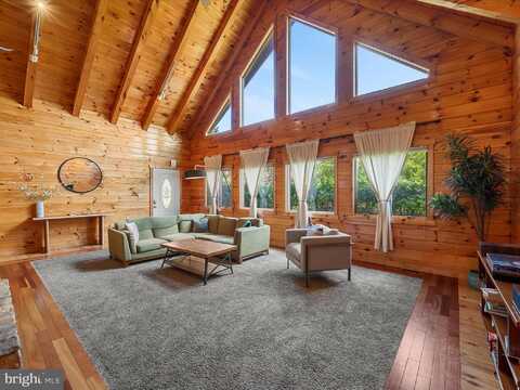 42 MARJORIE COURT, BERKELEY SPRINGS, WV 25411
