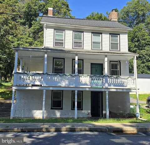 108 S MAIN STREET, SEVEN VALLEYS, PA 17360