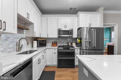 9480 VIRGINIA CENTER BOULEVARD, VIENNA, VA 22181
