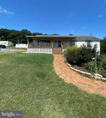 8353 APPLE HARVEST DRIVE, GERRARDSTOWN, WV 25420