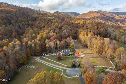 1008 Holly Meadow Road, Mountain City, TN 37683