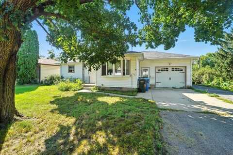 1446 Ruth Street, Waterloo, IA 50707