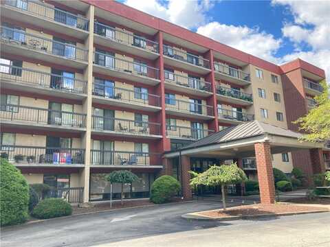 1987 Centurion Dr, Hillsboro, PA 15221