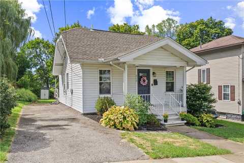 212 Locust St, Indiana Boro, PA 15701