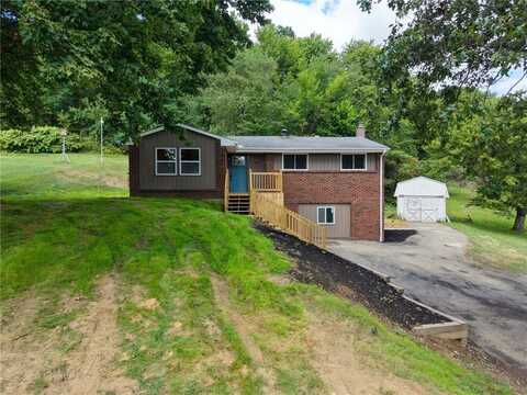 275 Twin Lakes Rd, Unity, PA 15650