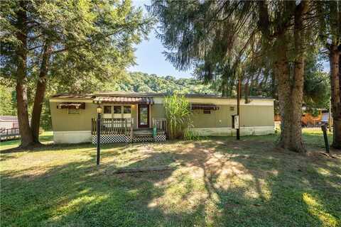 125 Hillvue Ln, Forward Twp, PA 16033