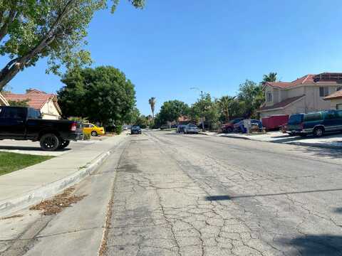 8Th, LANCASTER, CA 93535