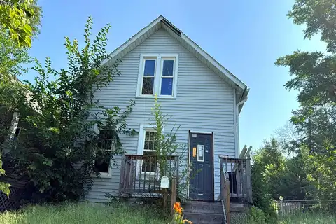 9Th, CEDAR RAPIDS, IA 52401