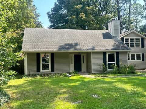Joan, MANDEVILLE, LA 70448