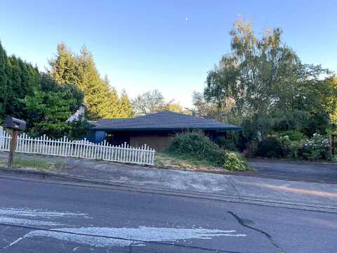 Hillyard, GRESHAM, OR 97080