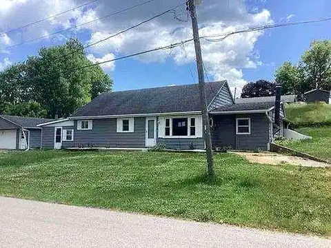 Bluff, ALBANY, IL 61230