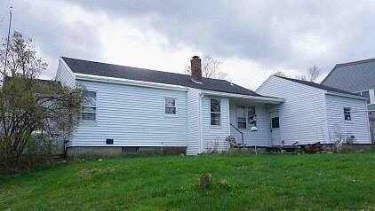 Leslie, CLAREMONT, NH 03743