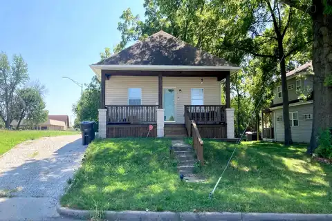 Short, INDEPENDENCE, MO 64050