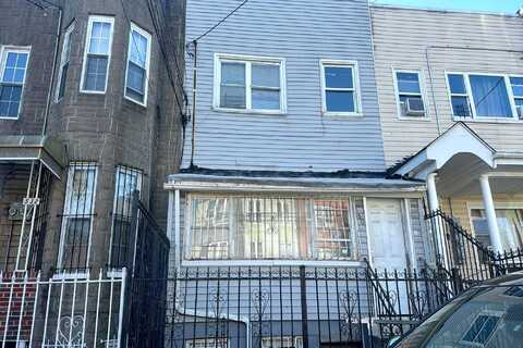 Linwood, BROOKLYN, NY 11208