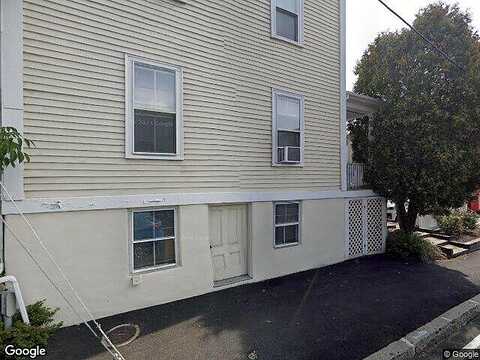School St U:C, Manchester, MA 01944