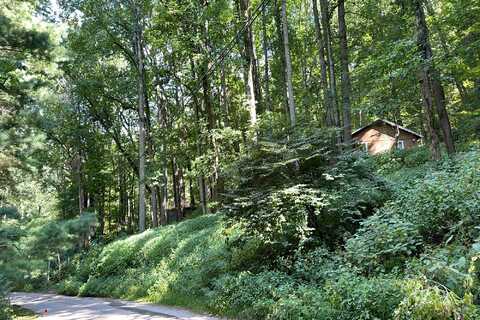 Apple Creek, WAYNESVILLE, NC 28786