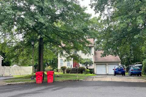 Moro, LANSDALE, PA 19446