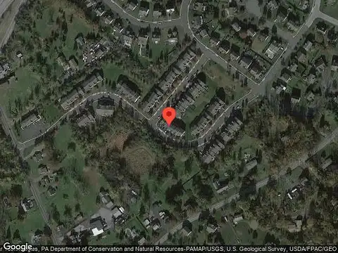 Laura, POTTSTOWN, PA 19464
