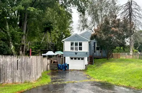 Jeanette, DANBURY, CT 06811