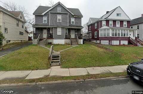 Sproat St, Middletown, NY 10940