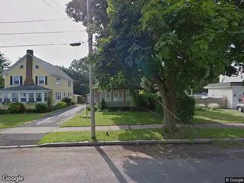 Strathmore, SYRACUSE, NY 13207