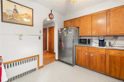 Vauxhall, NEW LONDON, CT 06320