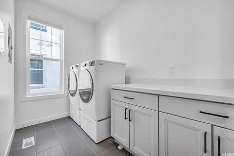 Kestrel Rise, SOUTH JORDAN, UT 84009
