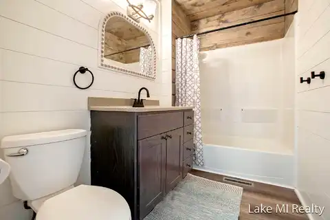 Widdicomb, GRAND RAPIDS, MI 49504