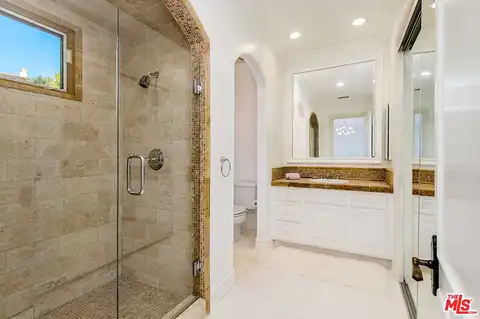 Prado Del Misterio, CALABASAS, CA 91302
