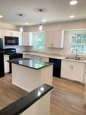 Sherwood, PORTAGE, MI 49024