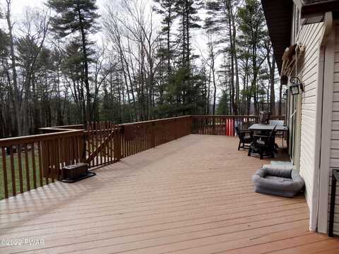 Star, HAWLEY, PA 18428