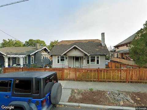 10Th, THE DALLES, OR 97058