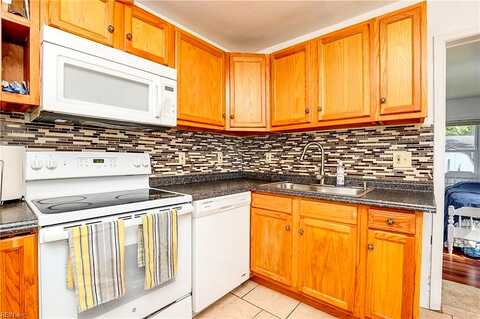 Atterbury, NORFOLK, VA 23513